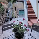 In Borgo -legoli *
